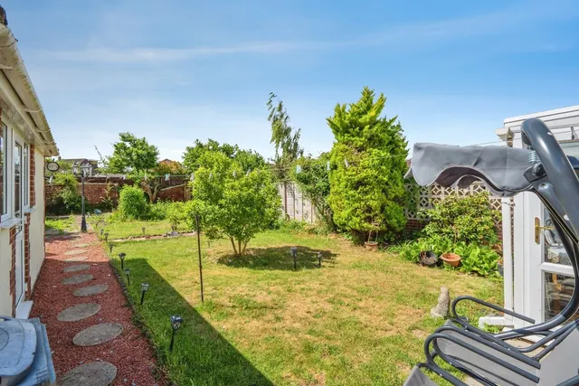 Haslar Crescent, Waterlooville, PO7, photo 3