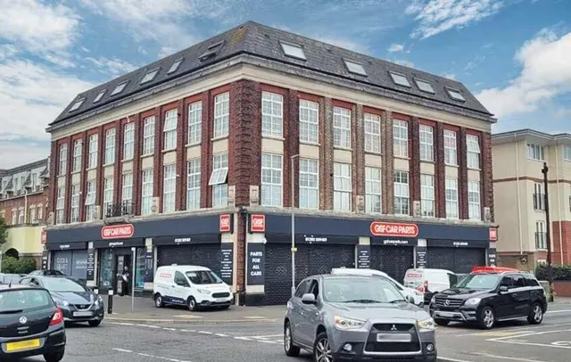 Holdenhurst Road, Bournemouth, BH8
