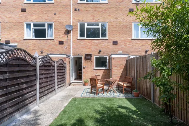 Aplin Way, Isleworth-Brentford, TW7, photo 1