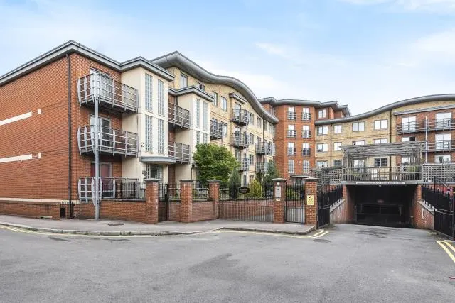 Jubilee Square, Reading, RG1, photo 1