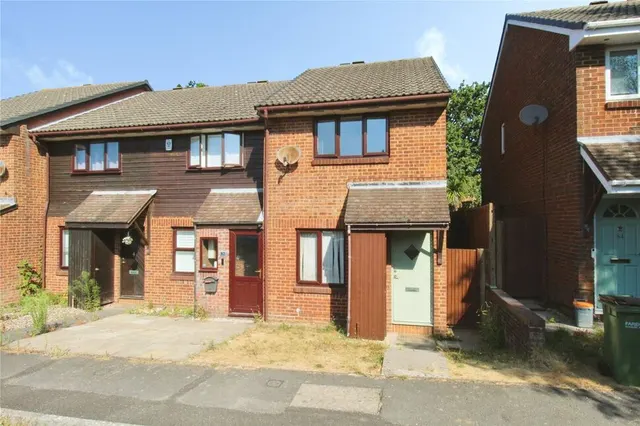 Woodrush Crescent, Locks Heath, Hampshire, SO31, photo 1