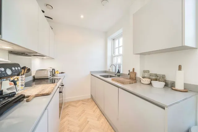 Oldham Terrace, W3, photo 3