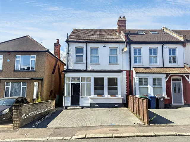 Victoria Road, New Barnet, EN4, photo 1