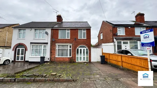 Crown Hills Avenue, Leicester, LE5 4HE, photo 1