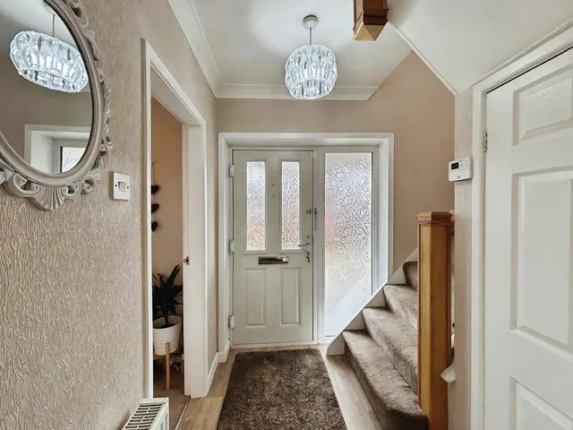 High Street, Thurnscoe, S63, photo 3