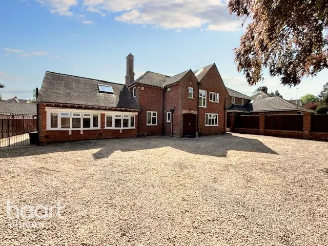 Wellingborough Road, Rushden, NN10, photo 1