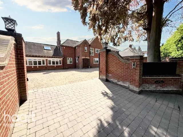 Wellingborough Road, Rushden, NN10, photo 2