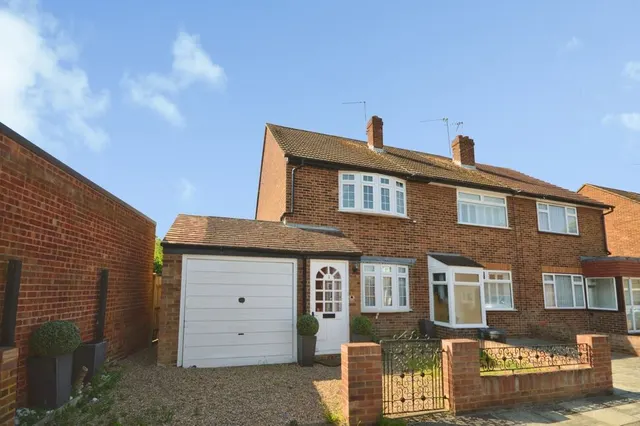 Willowdene Close, Whitton, Twickenham, TW2, photo 1