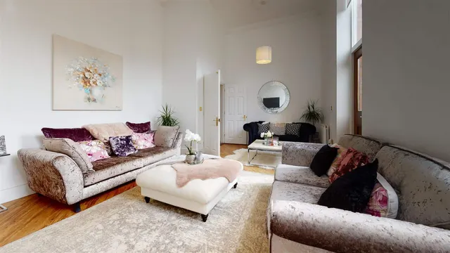 Richmond Drive, Woodford Green, photo 1
