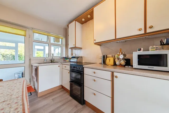 South Road, Bourne, PE10, photo 3