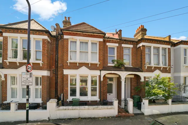 Hazelbourne Road, Clapham South, SW12, photo 3
