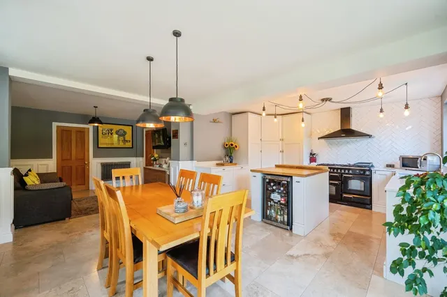 Manor Road, Hayling Island, PO11, photo 3