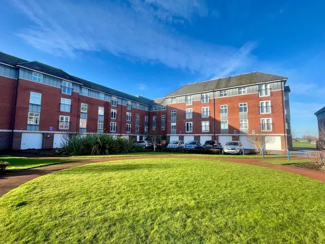 Newton Drive, Blackpool, FY3, photo 1