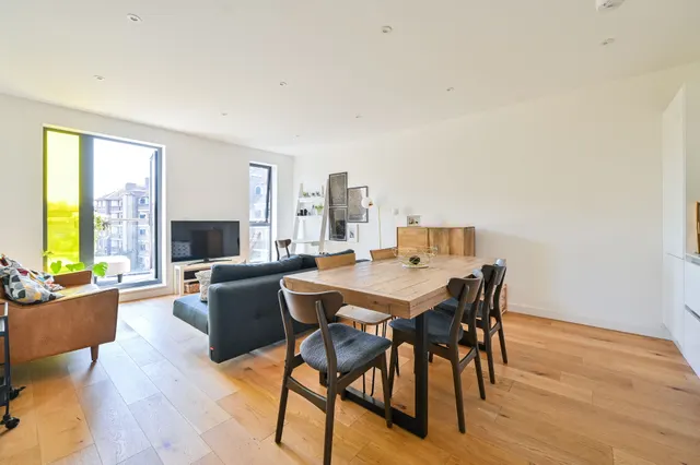 Flat 21, 5 Waleorde Road, London, photo 1