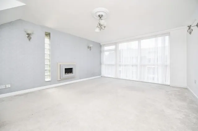 Photo 2 — Brandhall Court, Wolverhampton Road