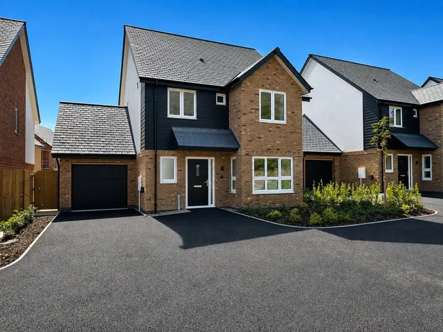 Buckleigh Road, Westward Ho, EX39, photo 1