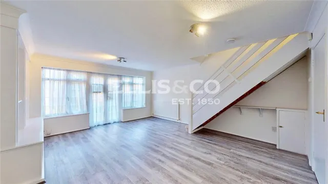 Codling Way, Wembley, HA0, photo 2