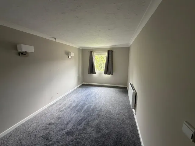 Photo 2 — Victoria Road, CM1