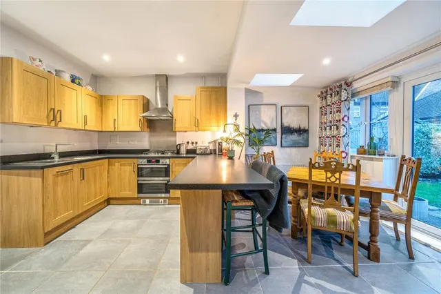 Massey Road, Thame, OX9, photo 2