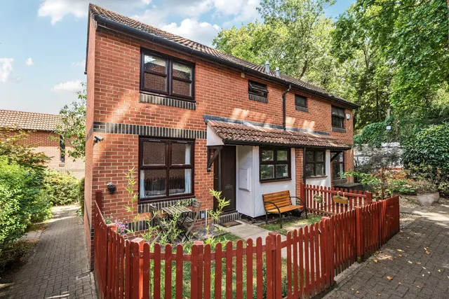Grovelands Close, Camberwell, SE5, photo 1