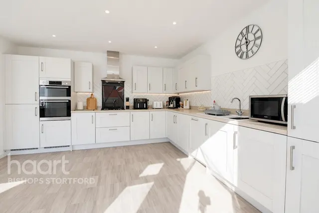 Bluebell Walk, Bishop's Stortford, CM22, photo 3
