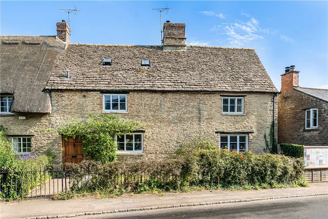 Bridge Street, Bampton, OX18, photo 1