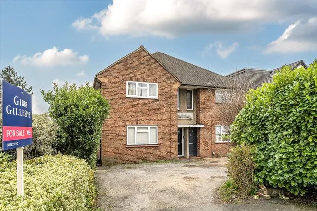 Pield Heath Road, UB8, photo 1