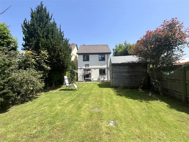 Pine Close, Helston, TR13