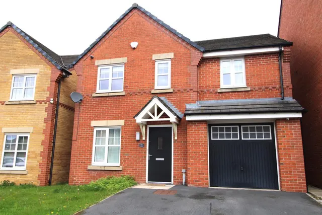 Woodhouses Avenue, Audenshaw, M34, photo 1