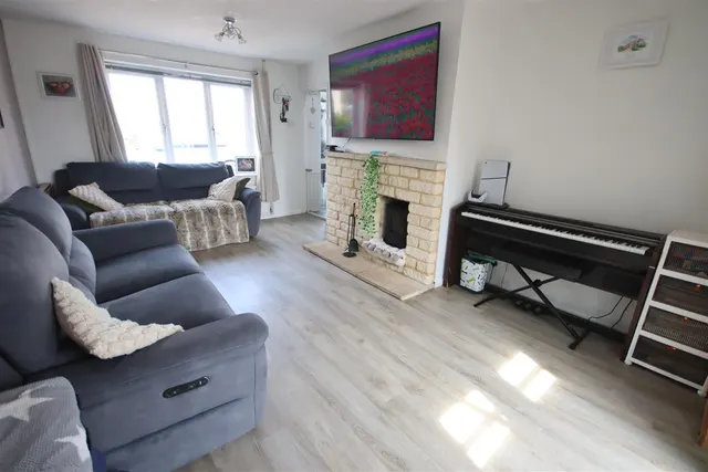 Pipsmore Road, Chippenham, photo 3
