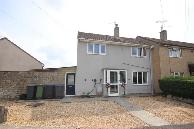 Pipsmore Road, Chippenham, photo 1