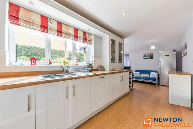 Balmoral Drive, Grantham, NG31, photo 3