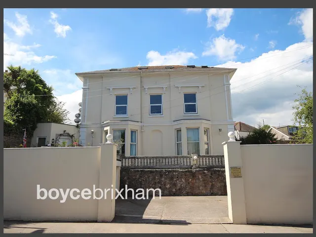 New Road, photo 1