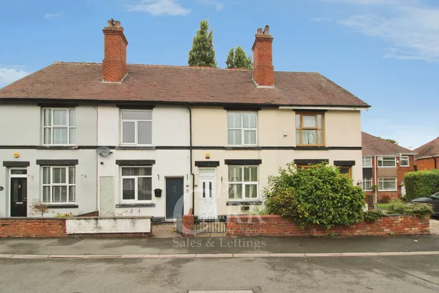 Walsall Road, Aldridge, WS9, photo 1