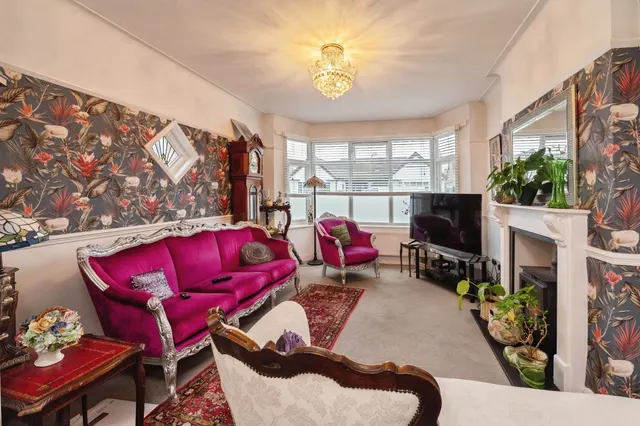 Walsingham Road, Southend-On-Sea, SS2, photo 2