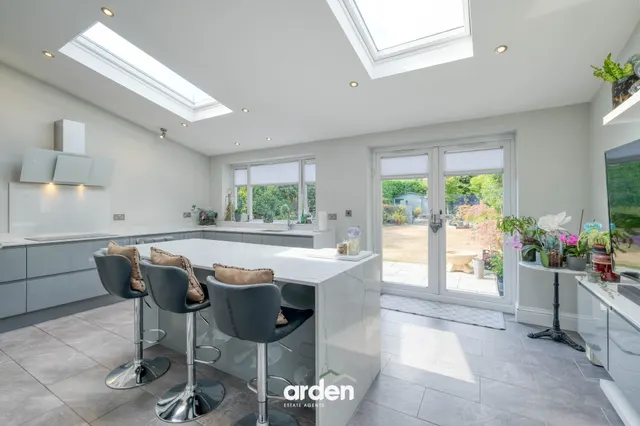 Regan Avenue, Shirley, B90, photo 2