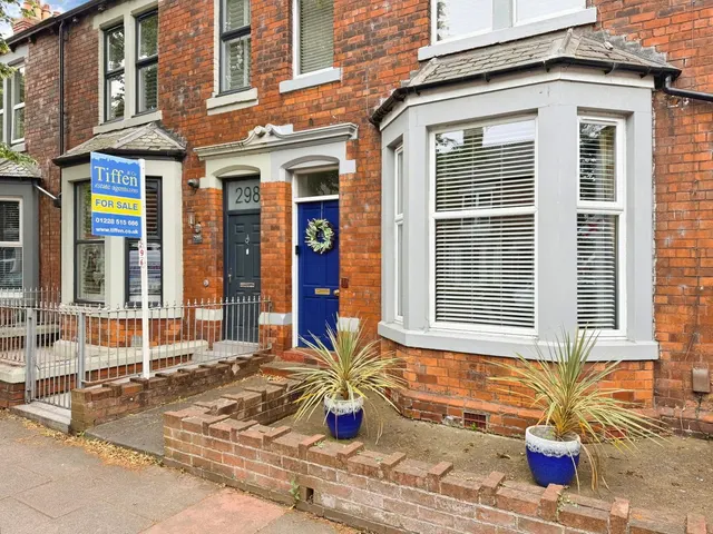 Warwick Road, Carlisle, CA1 2BX, photo 1