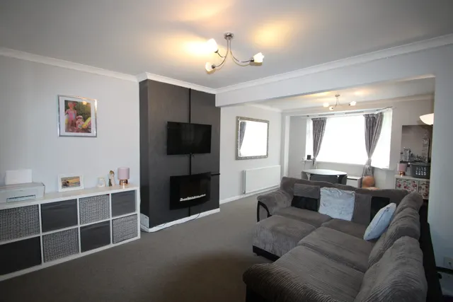 Photo 3 — Stanhope Road, Swanscombe