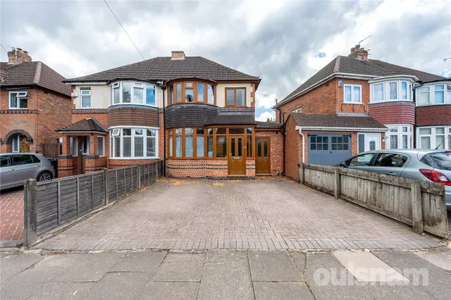 Kingshurst Road, Northfield, Birmingham, B31 2LN, photo 1