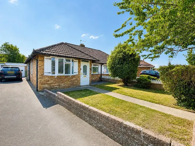 East House Avenue, Stubbington, Fareham, photo 1