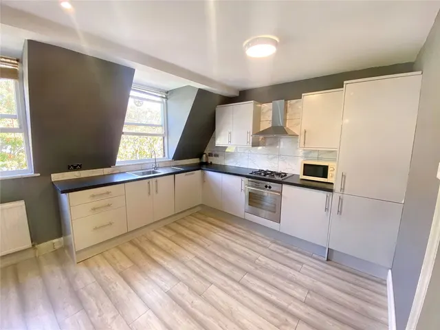 Elsham Road, London, W14, photo 3