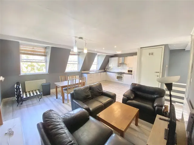 Elsham Road, London, W14, photo 2