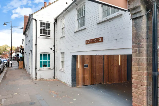 Bell Street, Reigate, RH2, photo 2