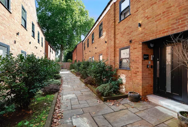 Bell Street, Reigate, RH2, photo 3
