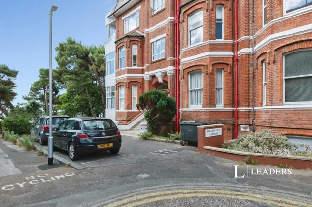 Durley Gardens, Bournemouth, BH2, photo 1