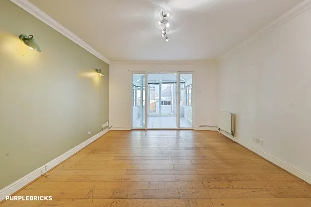 Turner Place, Battersea, SW11, photo 2