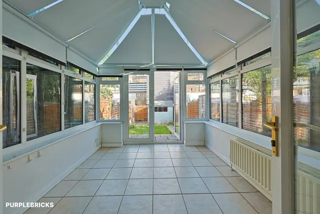 Turner Place, Battersea, SW11, photo 3