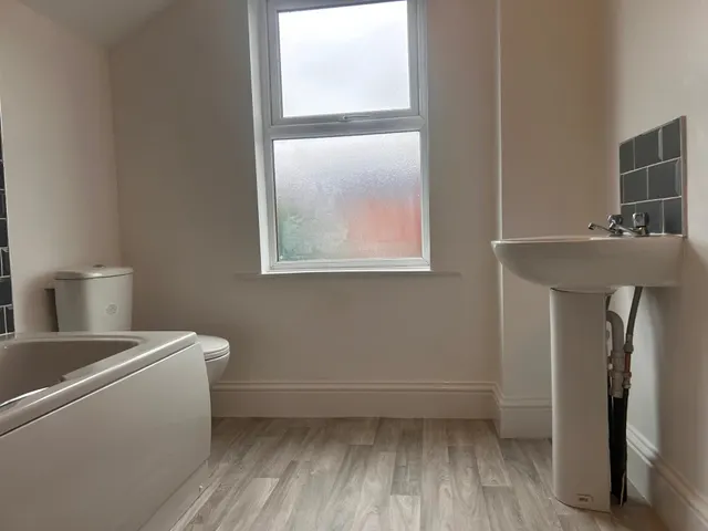Commerce Street, Alvaston, DE24, photo 2