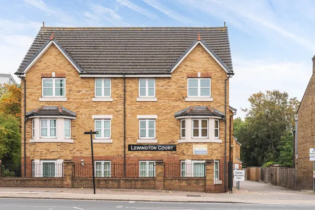 Hertford Road, Enfield, EN3, photo 1