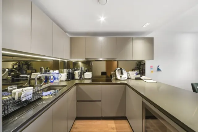 Tierney Lane, Hammersmith, W6, photo 3
